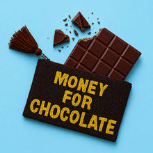 Lade das Bild in den Galerie-Viewer, „MONEY FOR CHOCOLATE“ – Etui mit Glasperlen