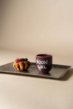 Lade das Bild in den Galerie-Viewer, Becher "MOON GIRL"
