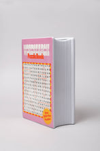 Lade das Bild in den Galerie-Viewer, Vase mit Suchworträtsel-Design
