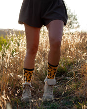 Lade das Bild in den Galerie-Viewer, Tennissocken LEOPARD
