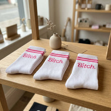 Lade das Bild in den Galerie-Viewer, Tennissocken "Bitch"
